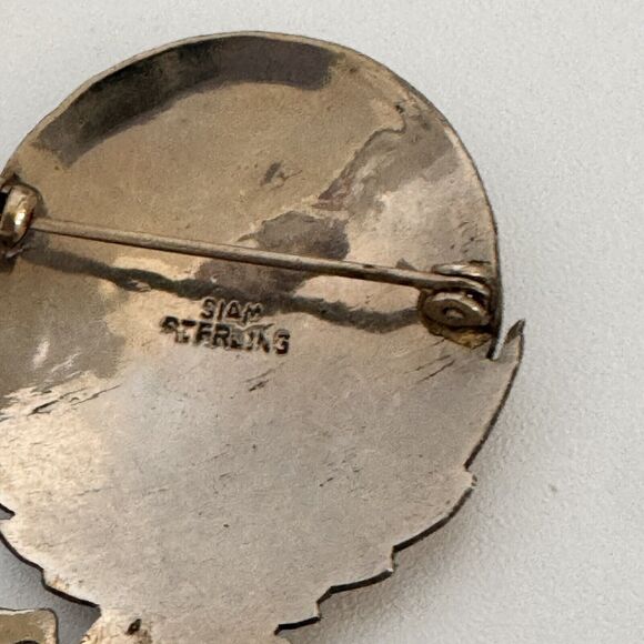 Siam Sterling Silver  Brooch and clip on earrings - Picture 9 of 12